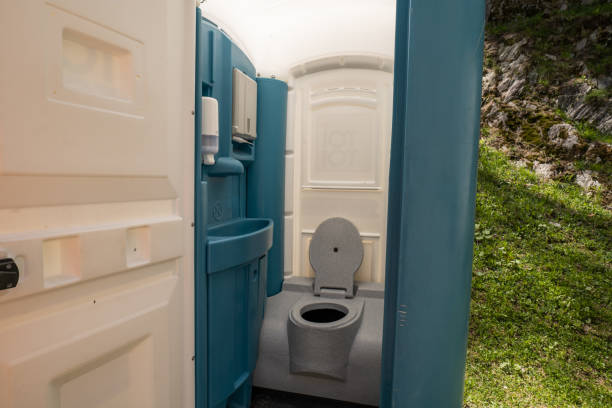Best Portable bathroom rental  in West Jefferson, OH